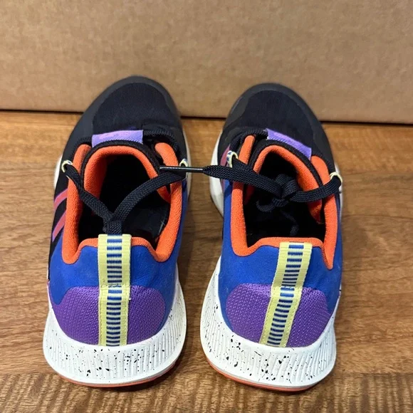 New Balance Black and Purple Sneakers - Picture 2 of 3